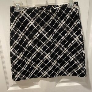 Elegant Black and White Checkered Mini Skirt